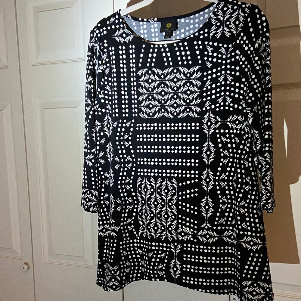 JM Collection Blouse , 3/4 sleeves, size L.
